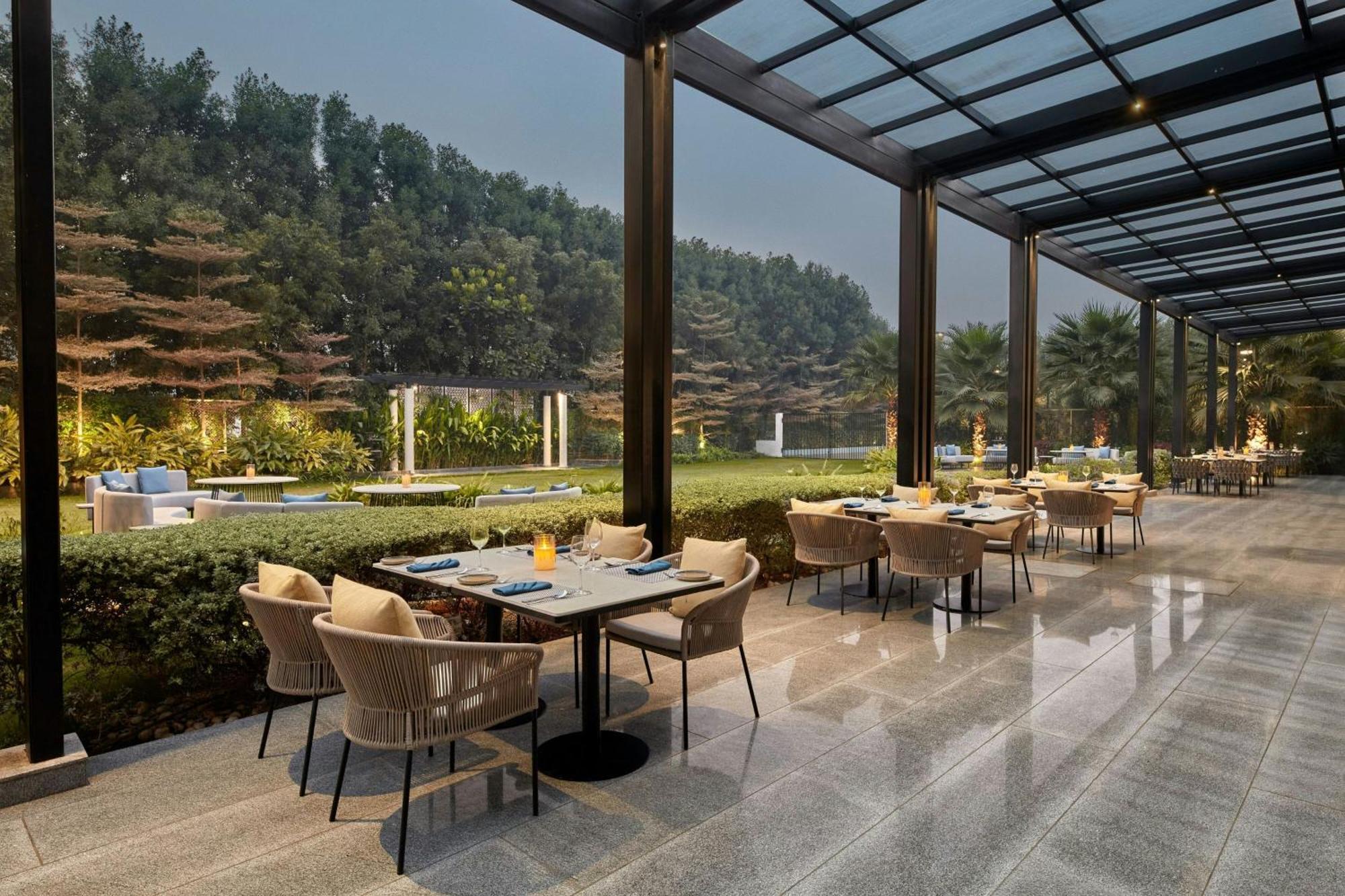 Courtyard By Marriott Gorakhpur Exterior foto